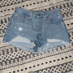 LEVI’S 501 Denim Distressed Women's Shorts